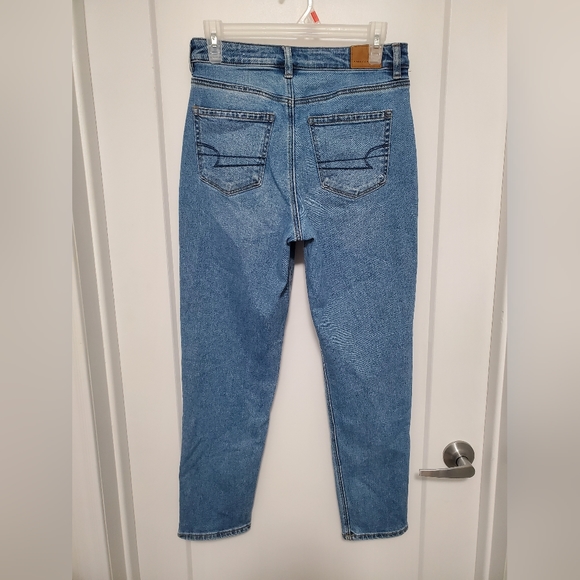 American Eagle Mom Jeans - Stretch Size 2 - Picture 2 of 4